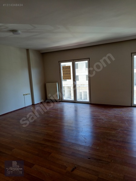 Trabzon Cad. Ve Bahçelievler Camii Altı Kiralık Geniş 2+1 Ofis — fotoğraf 17