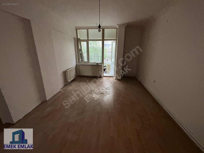 Merkezı Konumdq Kıralık 1+1 Zemın Daıre — fotoğraf 9