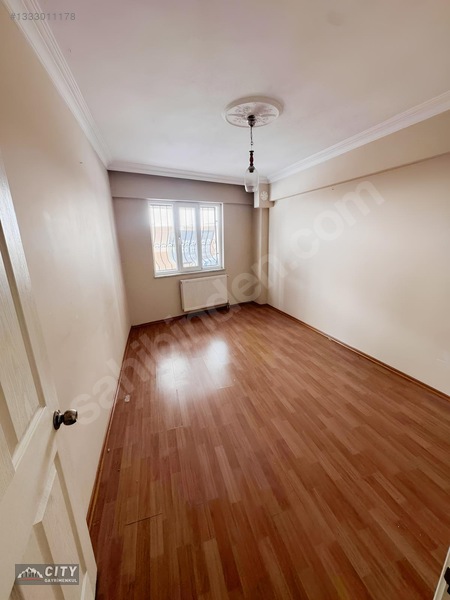 Cıty Gayrimenkulden Alaybeyde Satılık Köşe 3+1 Daire — fotoğraf 2