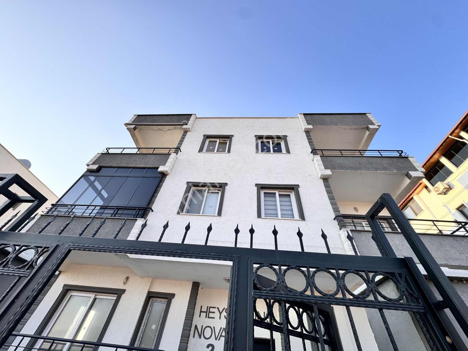 Arsuz'da Manzaralı Sıfır | Denize 600 M Satılık Daire — fotoğraf 2