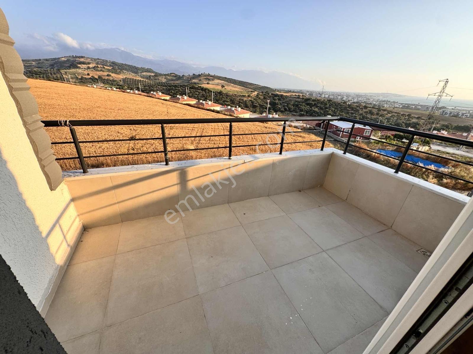 Arsuz'da Manzaralı Sıfır | Denize 600 M Satılık Daire — fotoğraf 17