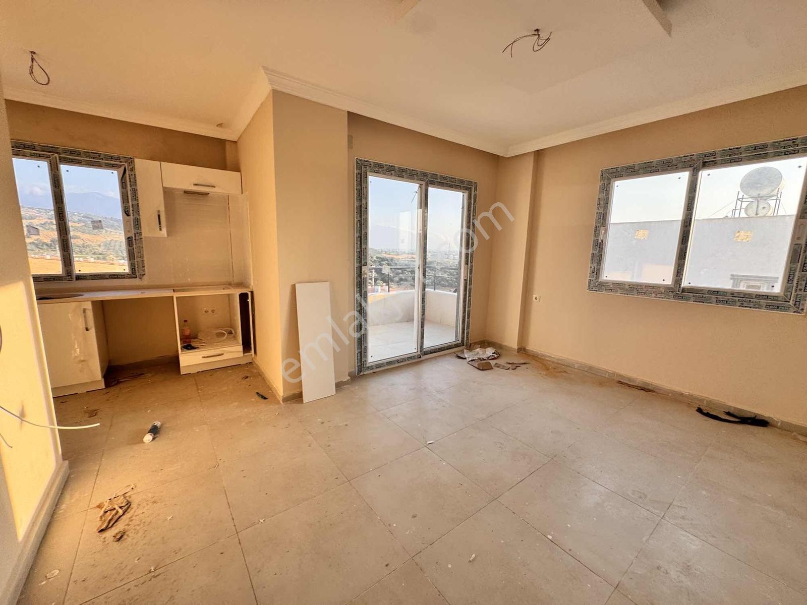Arsuz'da Manzaralı Sıfır | Denize 600 M Satılık Daire — fotoğraf 27