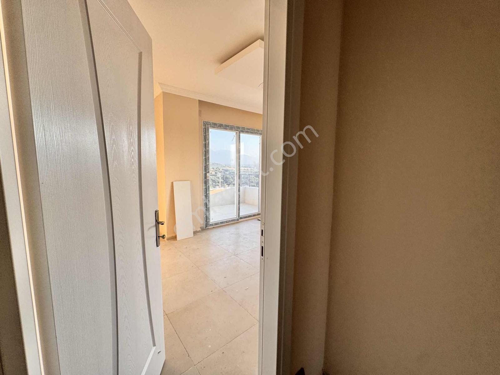 Arsuz'da Manzaralı Sıfır | Denize 600 M Satılık Daire — fotoğraf 31