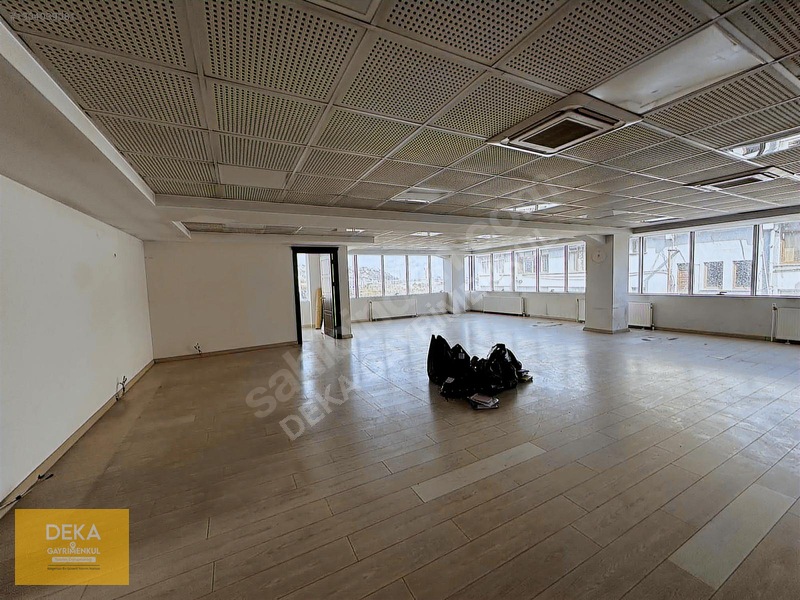 Deka Gayrimenkul'den İlkadım Şehrin Kalbinde Kiralık 340m² Ofis — fotoğraf 7