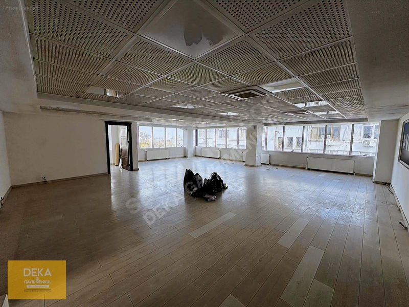 Deka Gayrimenkul'den İlkadım Şehrin Kalbinde Kiralık 340m² Ofis — fotoğraf 9