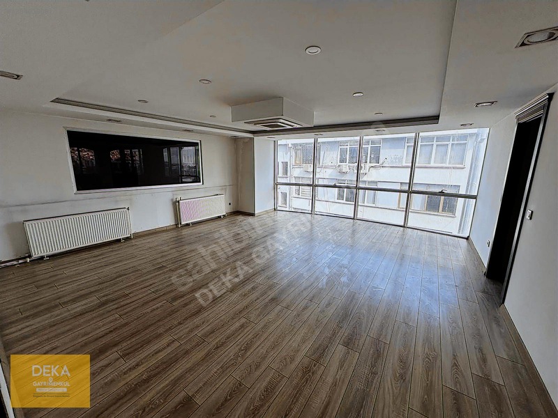 Deka Gayrimenkul'den İlkadım Şehrin Kalbinde Kiralık 340m² Ofis — fotoğraf 11