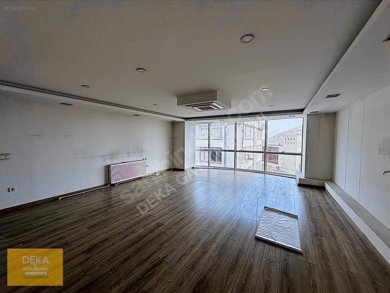 Deka Gayrimenkul'den İlkadım Şehrin Kalbinde Kiralık 340m² Ofis — fotoğraf 14
