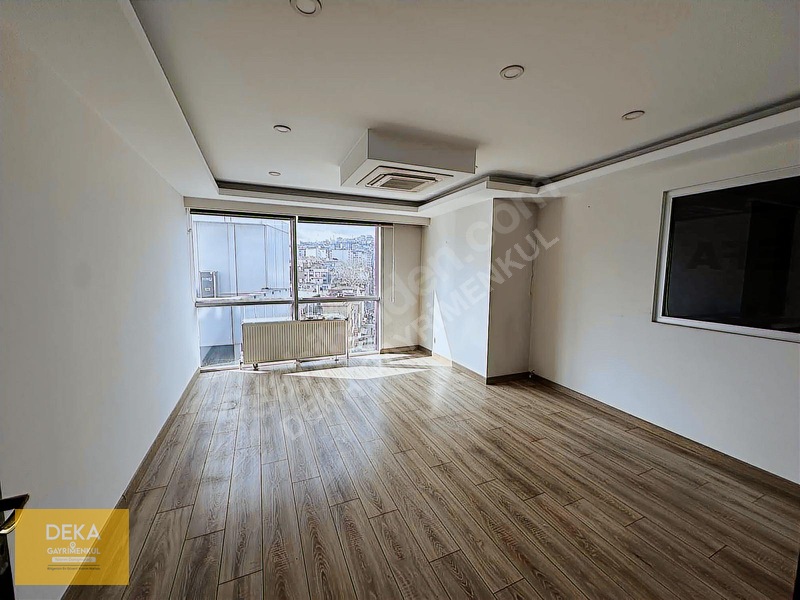 Deka Gayrimenkul'den İlkadım Şehrin Kalbinde Kiralık 340m² Ofis — fotoğraf 17