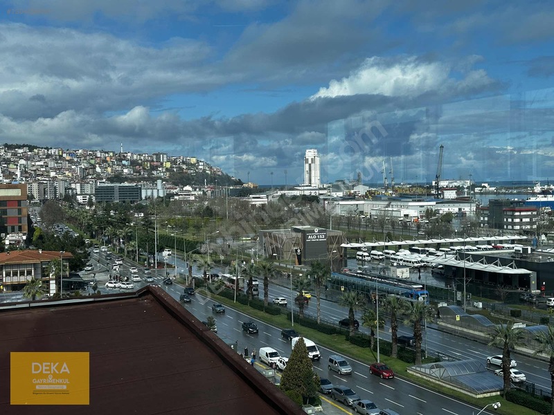 Deka Gayrimenkul'den İlkadım Şehrin Kalbinde Kiralık 340m² Ofis — fotoğraf 35