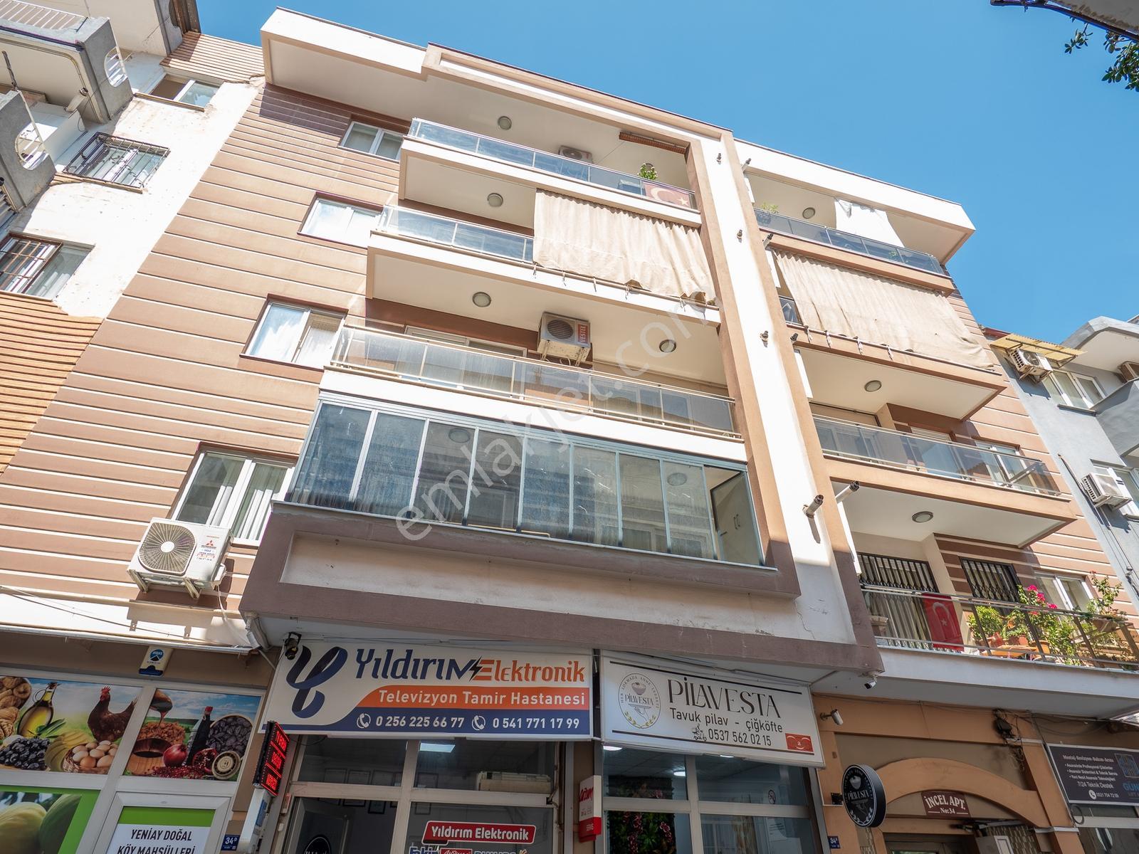 Aydın Kurtuluş Mahallesi'nde Satılık 3+1 Arakat Daire — fotoğraf 4