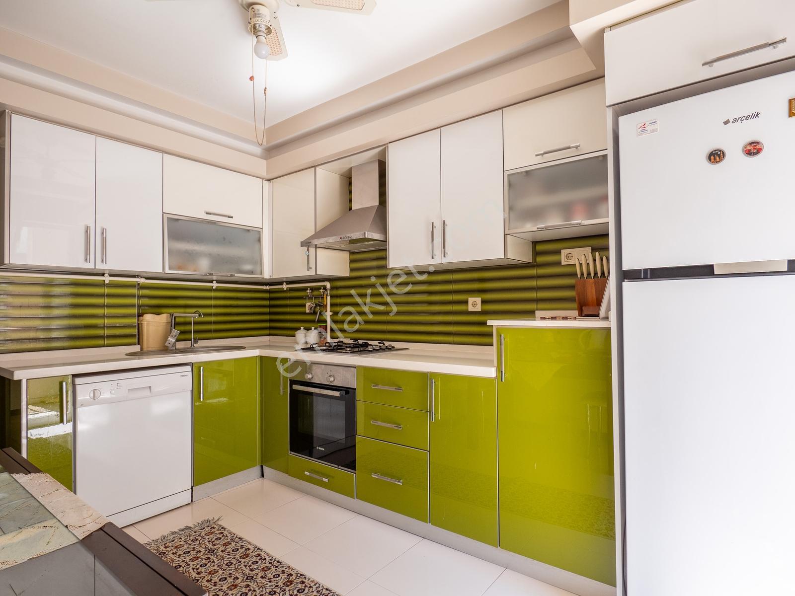 Aydın Kurtuluş Mahallesi'nde Satılık 3+1 Arakat Daire — fotoğraf 19