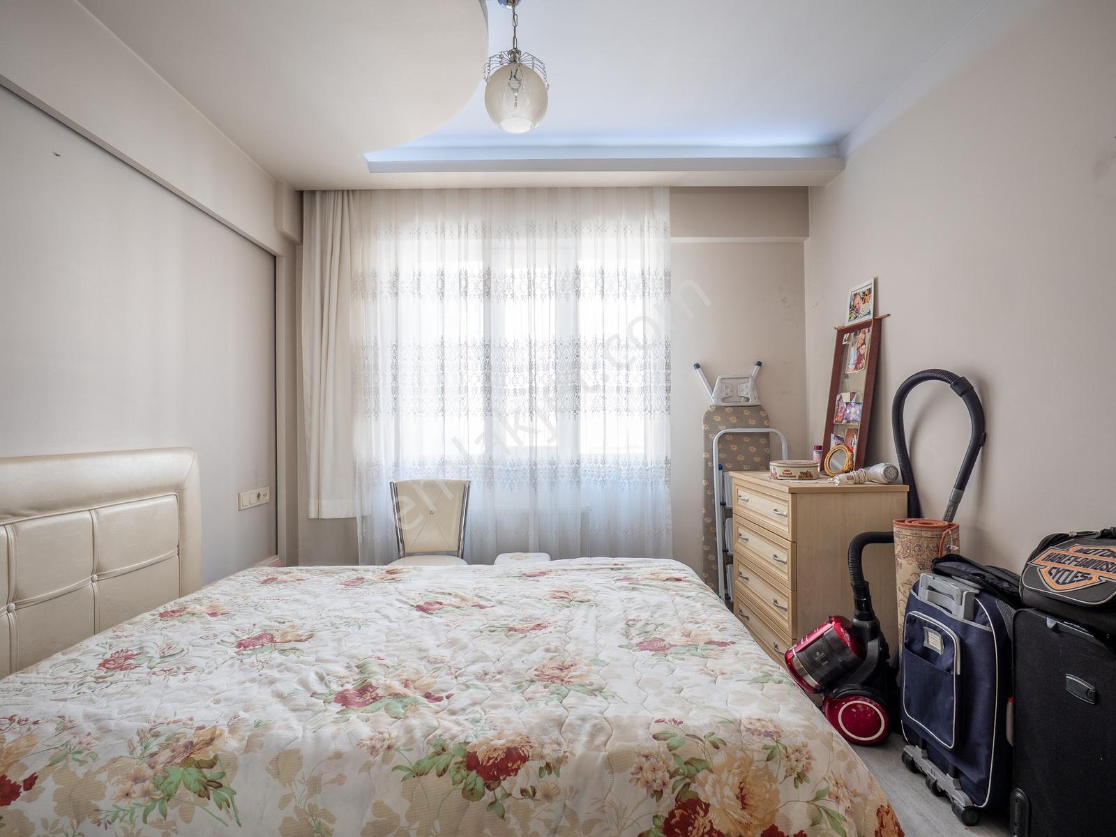 Aydın Kurtuluş Mahallesi'nde Satılık 3+1 Arakat Daire — fotoğraf 25