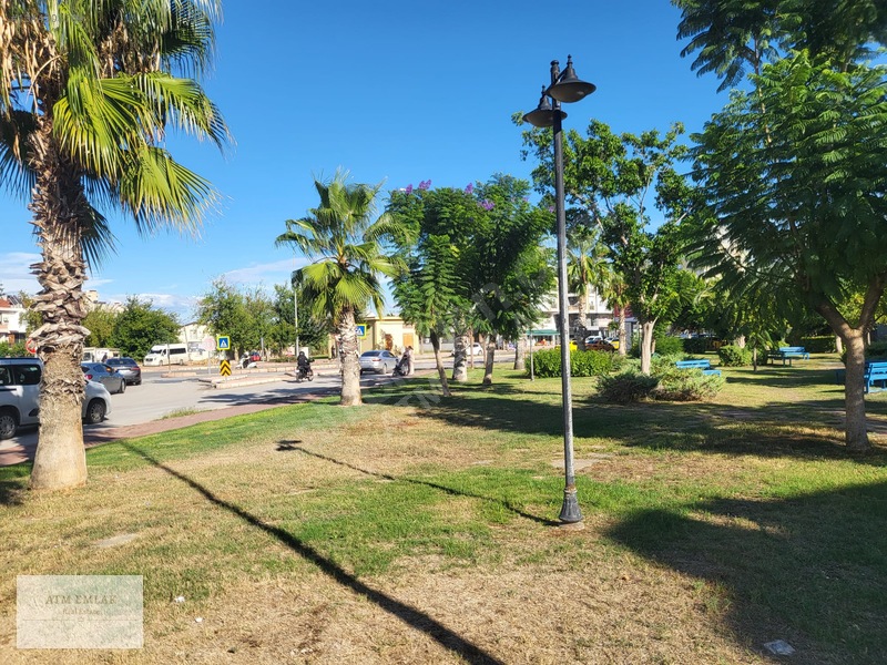 Güzeloba Mahallesi Park Cepheli 2+1 Eşyasız Kiralık Daire