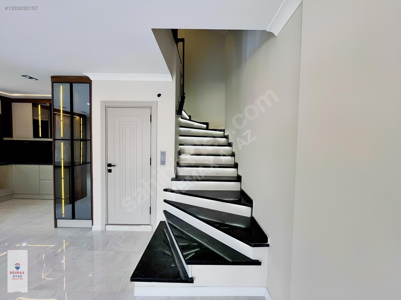 Didim Efeler Mahallesinde Havuzlu Lüks 3+1 Müstakil Villa — fotoğraf 11
