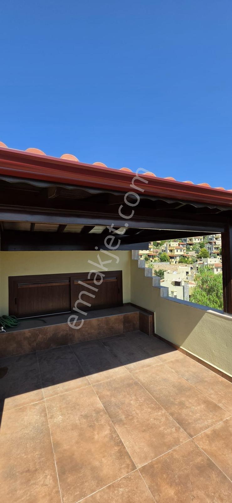 Denize Sıfır Sitede Masrafsız, Eşyalı Satılık Yaşam Fırsatı! — fotoğraf 18