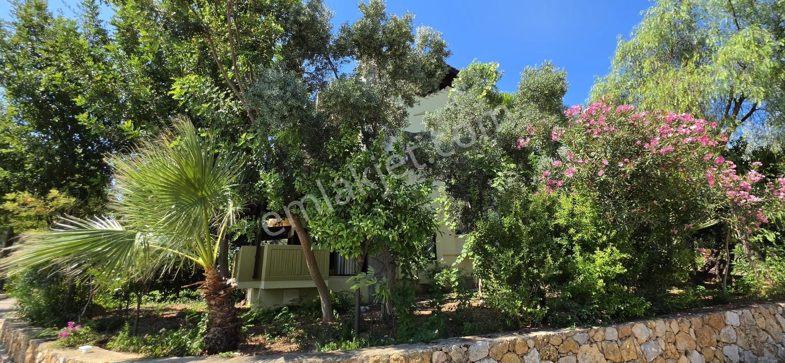 Denize Sıfır Sitede Masrafsız, Eşyalı Satılık Yaşam Fırsatı! — fotoğraf 23