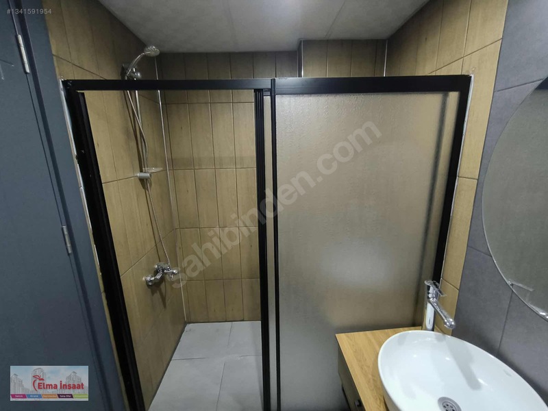 Elma Gayrimenkul'de 35 Metre'de Lüx Eşyalı Kiralık 1+1 Daire — fotoğraf 15