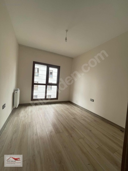 Güç Emlaktan Satılık 2+1 Yeni Batıkent Tokiler De Daire — fotoğraf 3