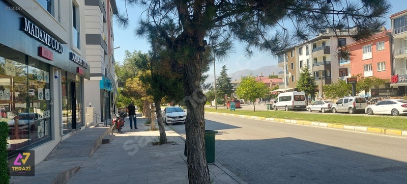Terazi Emlak'tan Kırklar Cad. Üzeri Kiralık Mağaza Dükkan Ofis — fotoğraf 15