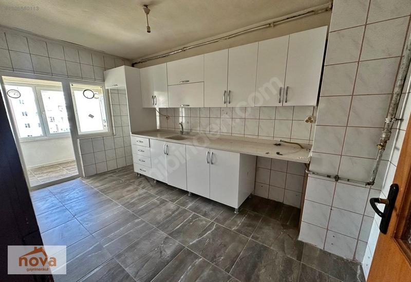 Oğuzlar Mah. Ara Katta//yapılı//site İçerisin'de Kiralık Daire — fotoğraf 3