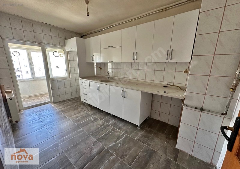 Oğuzlar Mah. Ara Katta//yapılı//site İçerisin'de Kiralık Daire — fotoğraf 6