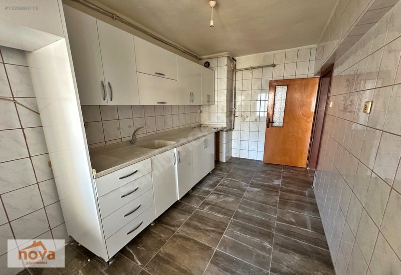 Oğuzlar Mah. Ara Katta//yapılı//site İçerisin'de Kiralık Daire — fotoğraf 7