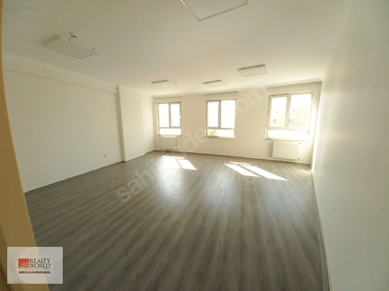 Değirmiçem'de Kiralık Ofisler 180 M2 8 Adet Çoklu M2 Seçenekleri — fotoğraf 3