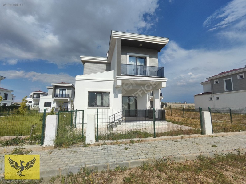 Anka Office 'Ten Mollakasım Da Full Eşyalı Satılık Villa