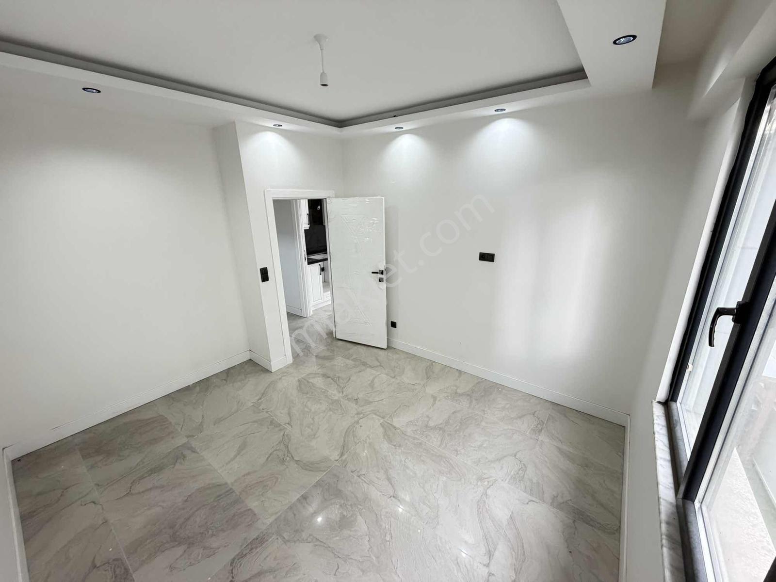 Blue'dan Çiftlik Mahallesinde Ön Cephe Satılık 2+1 Daire — fotoğraf 6