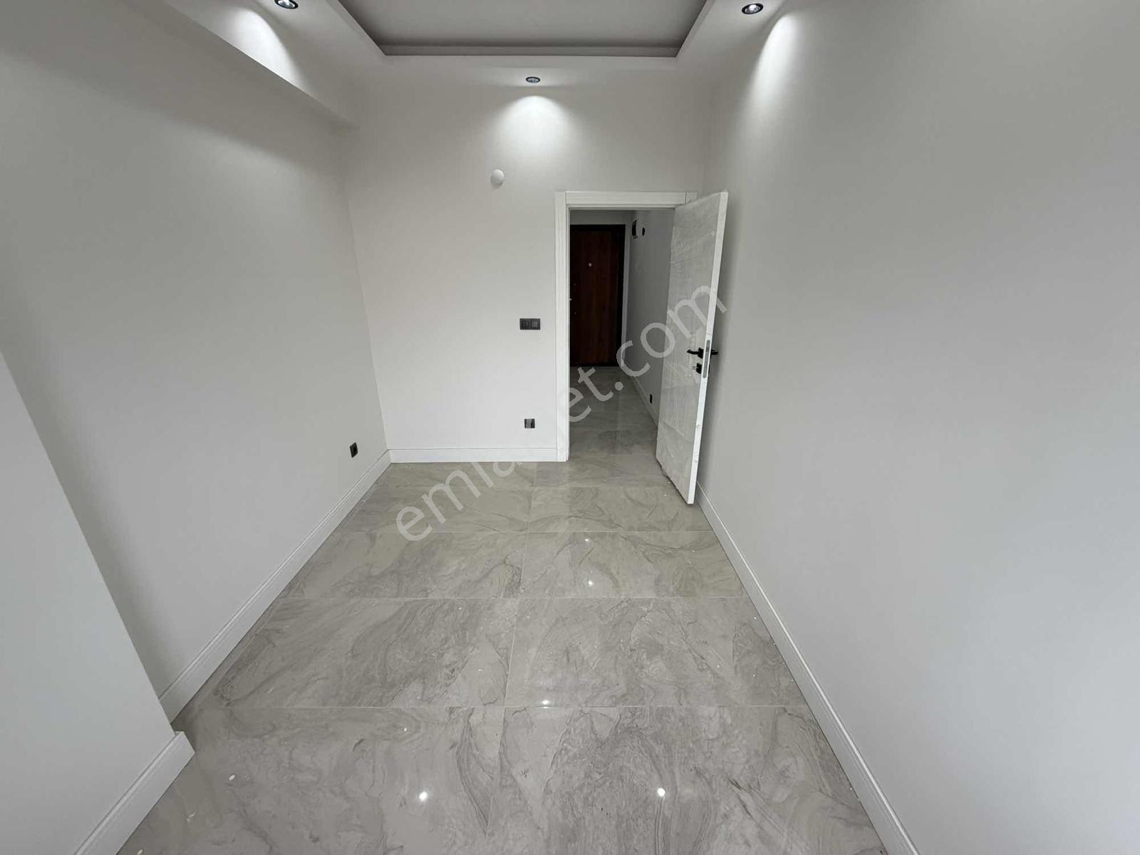 Blue'dan Çiftlik Mahallesinde Ön Cephe Satılık 2+1 Daire — fotoğraf 8