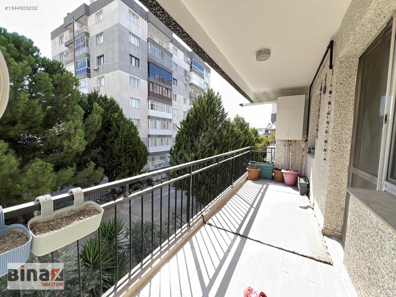 Binax'tan Üçkuyular Meydan Ve Metro İst. Yanı Ara Kat 3+1 Daire — fotoğraf 8