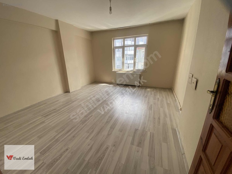 Esentepe'de Kiralık 2+1 Daire, Merkezi Konumda | Vadi Emlak — fotoğraf 11