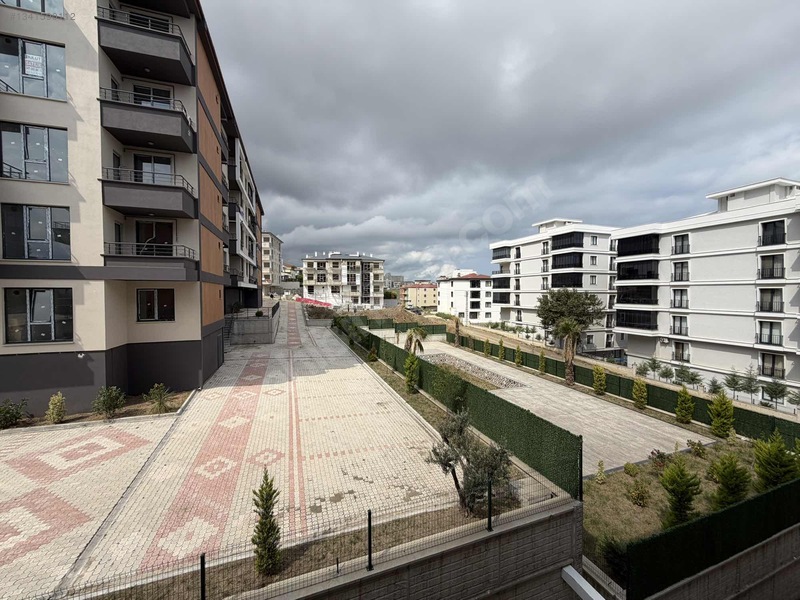 Havuzlu Sitede Sıfır Eşyalı Oturuma Hazır Tramvaya Yakın — fotoğraf 10