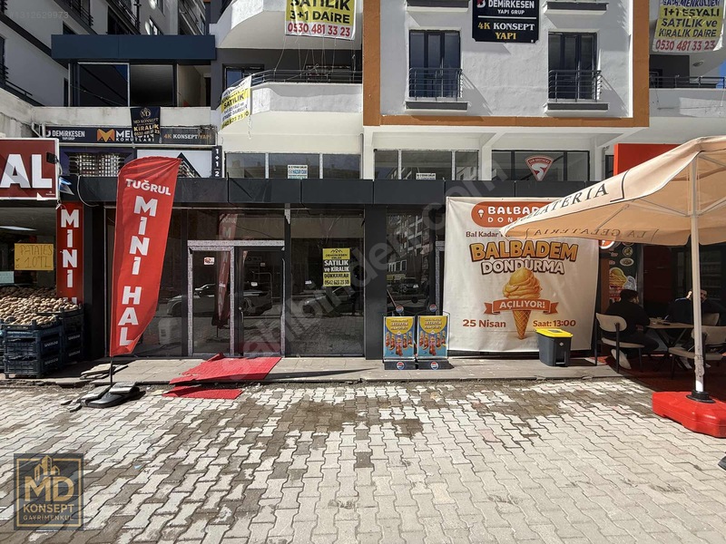 Yunus Emre Bulvarında Geniş Dükkan