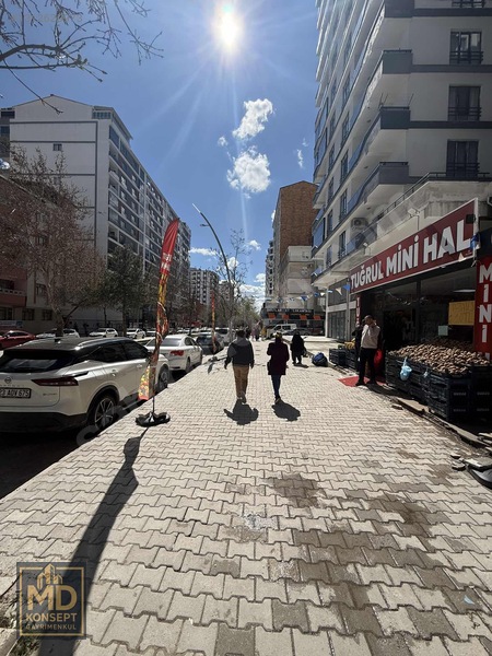 Yunus Emre Bulvarında Geniş Dükkan — fotoğraf 14