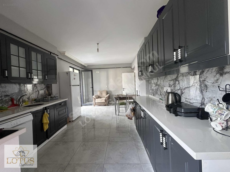 Başiskele Yeşilyurt 3+1 160 M2 Ebeveyn Banyolu Dubleks Daire — fotoğraf 8
