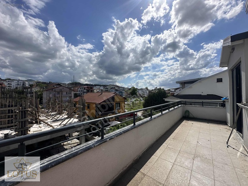Başiskele Yeşilyurt 3+1 160 M2 Ebeveyn Banyolu Dubleks Daire — fotoğraf 23