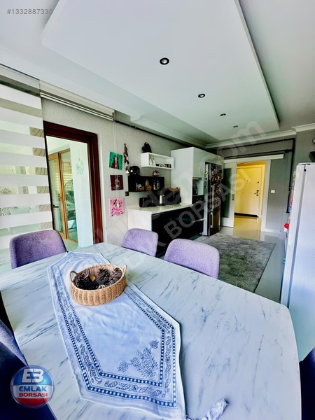 Emlak Borsası'ndan 4+1 Lüks Daire, 185m² Net, Merkezi Konumda — fotoğraf 3