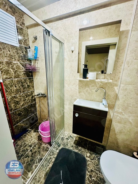 Emlak Borsası'ndan 4+1 Lüks Daire, 185m² Net, Merkezi Konumda — fotoğraf 21