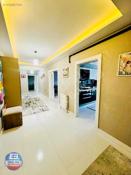 Emlak Borsası'ndan 4+1 Lüks Daire, 185m² Net, Merkezi Konumda — fotoğraf 24