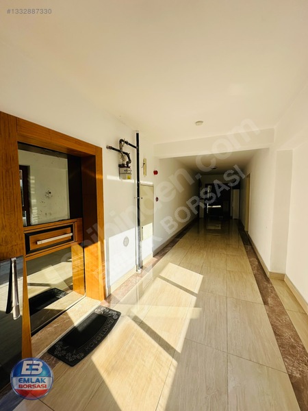 Emlak Borsası'ndan 4+1 Lüks Daire, 185m² Net, Merkezi Konumda — fotoğraf 27