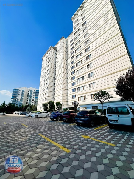 Emlak Borsası'ndan 4+1 Lüks Daire, 185m² Net, Merkezi Konumda — fotoğraf 32