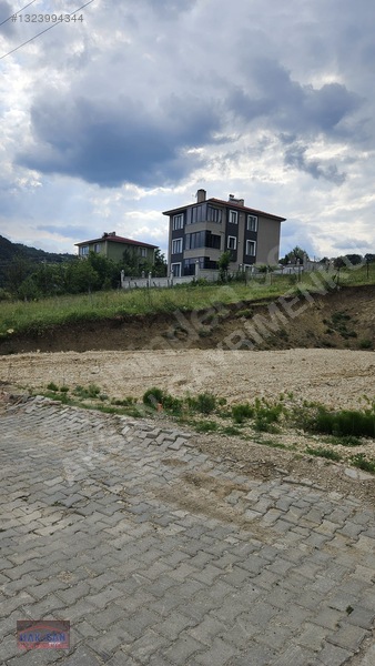 Mudurnu Taşkesti Merkezde Satılık 362 M2 Arsa
