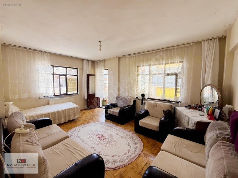 Nv Gayrimenkul | Nusrettin'de 3+1 120 M2 Satılık Ara Kat Daire — fotoğraf 3