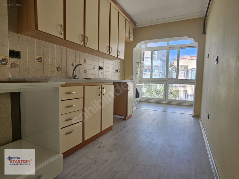 Karşıyaka Bahçelievler'de 3+1 Kapalı Mutfak Satılık Daire — fotoğraf 10