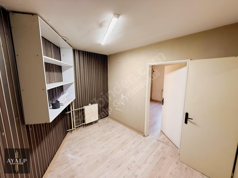 Fuar İş Merkezinde Kiralk Ofis — fotoğraf 5