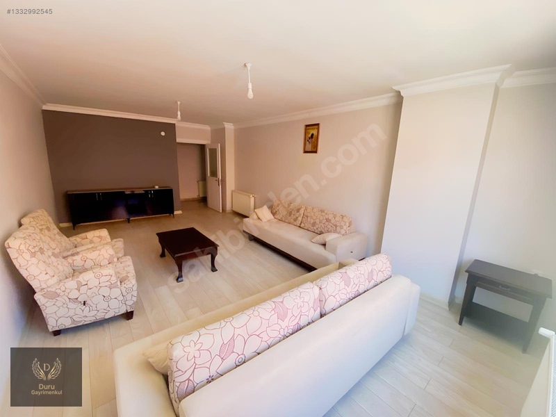 Pendik Güzelyalıda Yüksek Katta Temiz 3+1 Kiralık 120m2 — fotoğraf 7