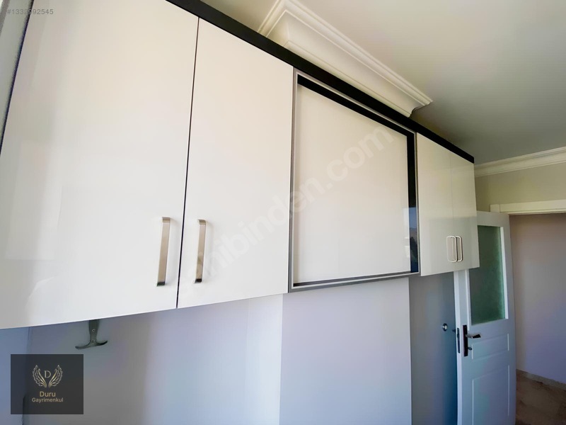 Pendik Güzelyalıda Yüksek Katta Temiz 3+1 Kiralık 120m2 — fotoğraf 11