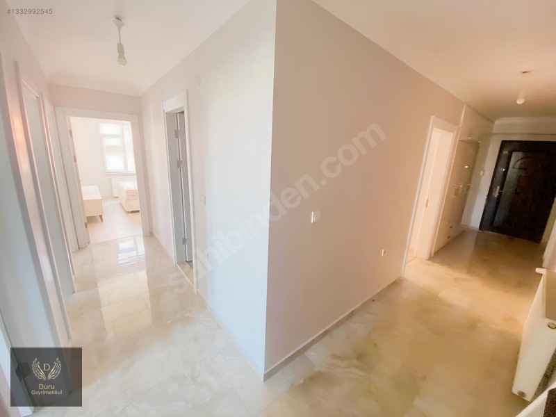 Pendik Güzelyalıda Yüksek Katta Temiz 3+1 Kiralık 120m2 — fotoğraf 13