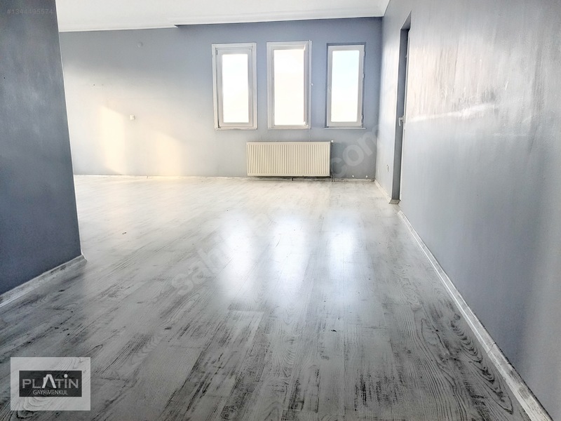 2+1 Satılık Ara Kat İçi Boş Daire Bahçeşehir Boğazköy — fotoğraf 2